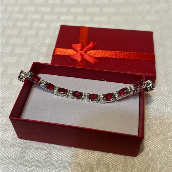 Vintage Avon Stamped Faux Birthstone January Garnet Silver-tone Tennis Bracelet - Picture 3 of 4